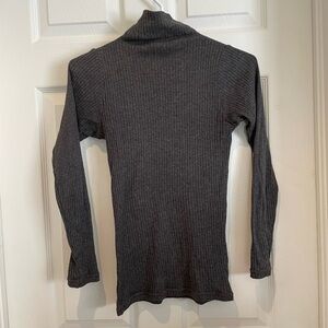 CLUB MONACO long sleeve turtle neck